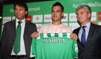 Fútbol.- Matilla promete "trabajo y esfuerzo" en su presentación como nuevo jugador del Betis 