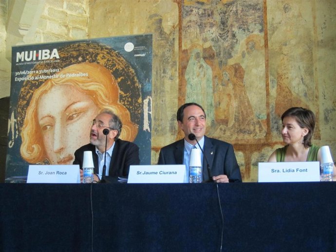 El Monasterio De Pedralbes Presenta La Exposición 'Murals Sota Lupa'