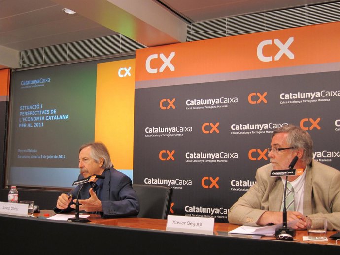 Josep Oliver (Dtor Del Informe) Y Xavier Segura (Dtor Estudios CX)