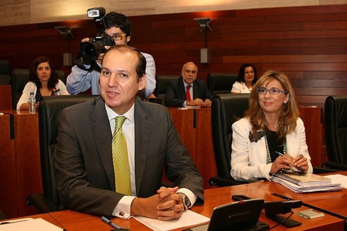 Hernández Carrón Y Cristina Teniente