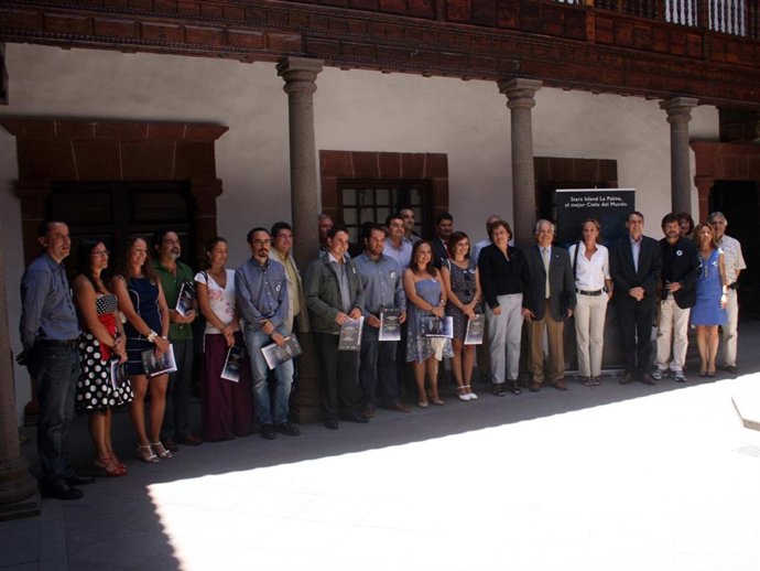 Cabildo De La Palma E IAC Concluyen La Formación De 14 Guías Especializados En E