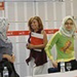 Elena Valenciano Con Representantes Egipcias