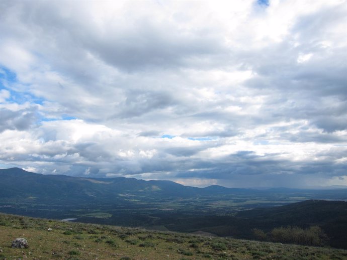 Nubes con riesgo de lluvia