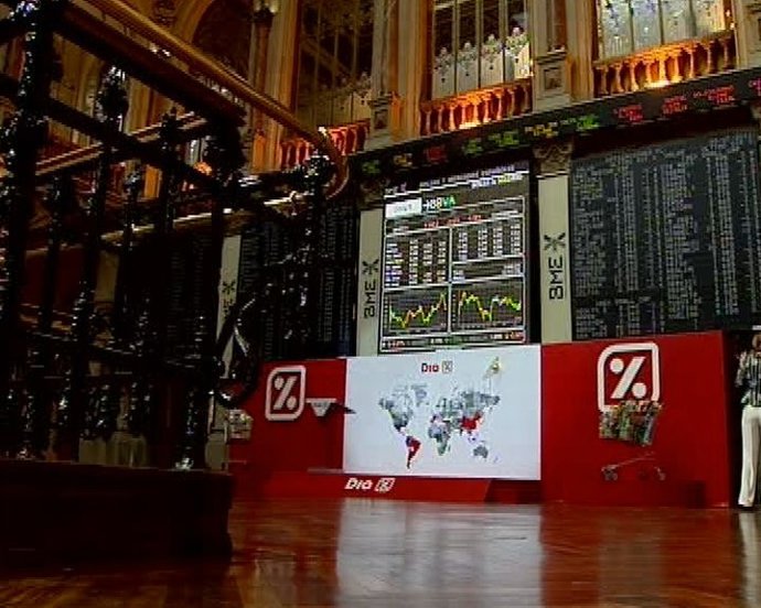 El Ibex 35 supera los 10.400 puntos