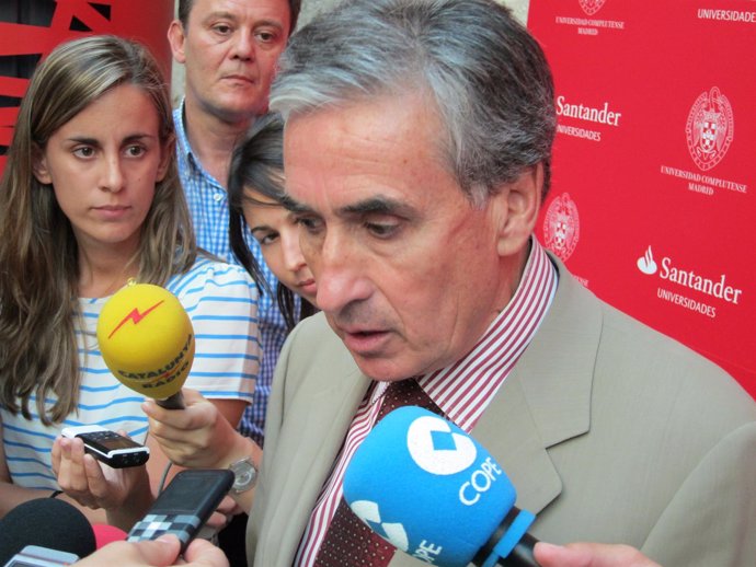 Ramón Jáuregui, En Los Cursos De Verano De El Escorial