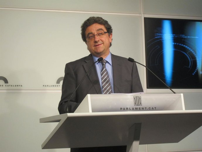 El Portavoz Del PP En El Parlament, Enric Millo