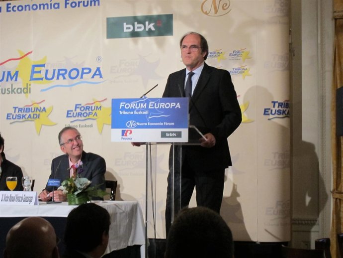 Ángel Gabilondo En El Fórum Europa. Tribuna Euskadi.