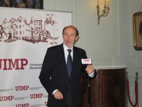 Rubalcaba dice que reclamar su dimisión es la única propuesta del PP