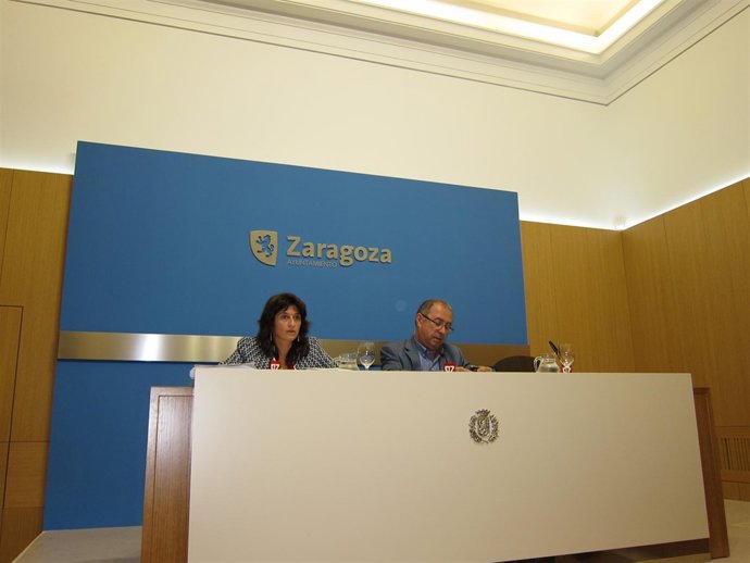 Dueso Y Gimeno En La Rueda De Prensa Tras El Gobierno De Zaragoza