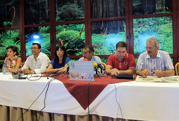 Miembros De La Candidatura Alternativa Del PSOE Presentada Oficialmente Hoy