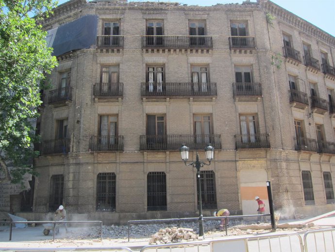 Antiguo Cuartel De Pontoneros De Zaragoza.