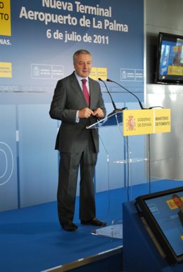 Ministro De Fomento José Blanco Inaugura Aeropuerto De La Palma