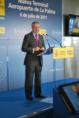 Ministro De Fomento José Blanco Inaugura Aeropuerto De La Palma