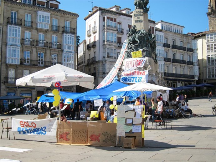 Imagen De La Acampada En El Mes De Mayo 