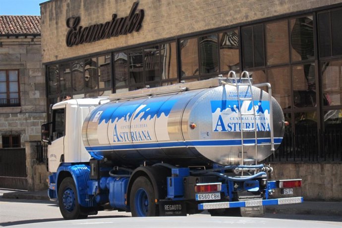 Camión De Central Lechera Asturiana (CLAS)