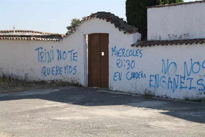 Las Pintadas Contra La Alcaldesa De Cardeña (Córdoba)
