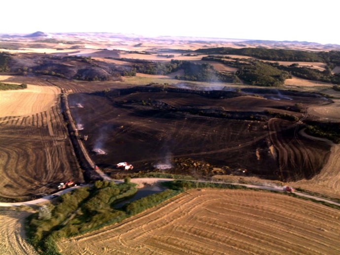 Imágen Del Área Afectada Por El Incendio Entre Mendigorría Y Cirauqui.