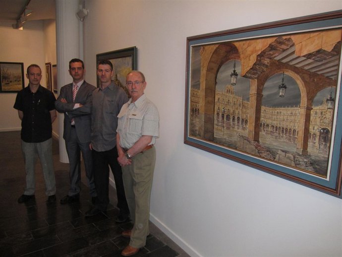 Los Tres Artistas Junto Con El Delegado De Cultura De La Diputación 