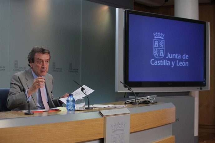 El Consejero De La Presidencia, José Antonio De Santiago-Juárez