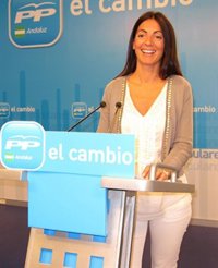 Arenas presenta en notaría su declaración de renta y amplía la querella contra Mario Jiménez por "insultos y falsedades"