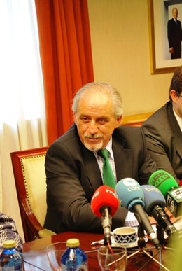 Miguel Cortizo, delegado del Gobierno en  Galicia, en desayuno informativo (7 de