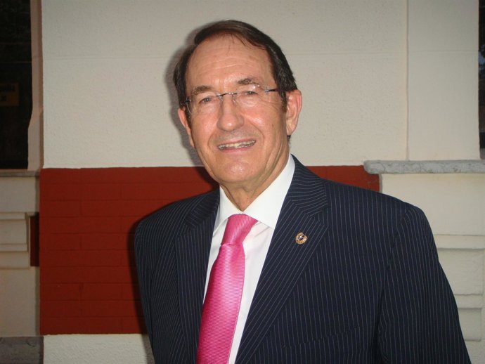 El Psicólogo Bernabé Tierno