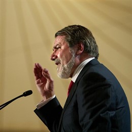 Mayor Oreja califica las elecciones europeas de "test"