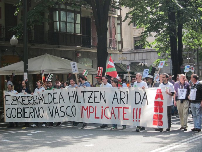 Trabajadores De ABB En Una Manifestación En Bilbao