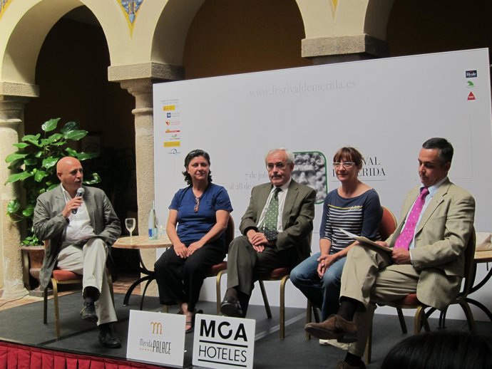 Rueda De Prensa Festival De Mérida