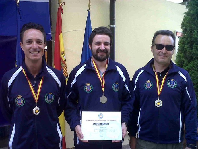 En La Foto De Iqda A Derecha: Martín Castro, Andres Martinez Y J.A. Gonzalez.