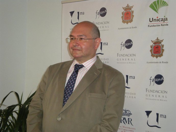 Antonio Garrido Participa En Los Cursos De La UMA De Ronda