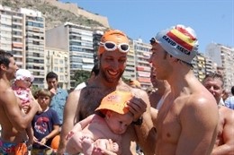 Imagen De Los Nadadores David Meca Y Víctor Rodríguez En Alicante