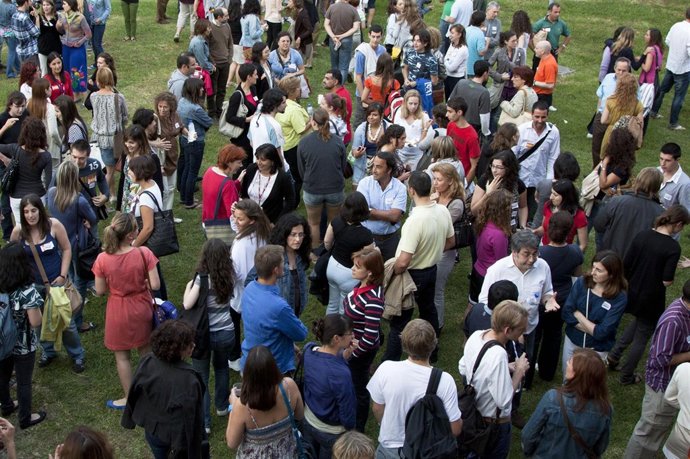 Programa Hablamos UIMP Y EOI