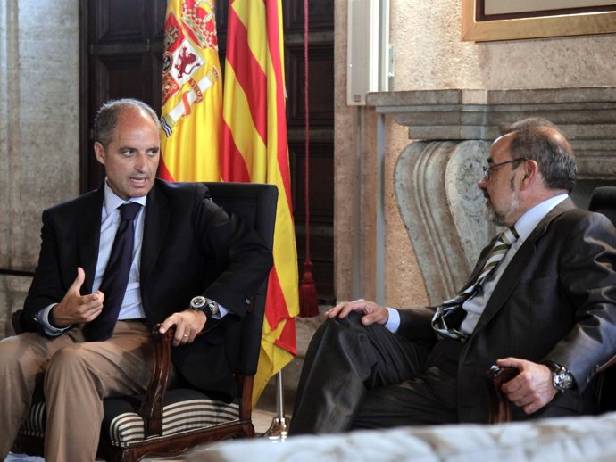 Camps Conversa Con El Nuevo Presidente De Cierval, José Vicente González.