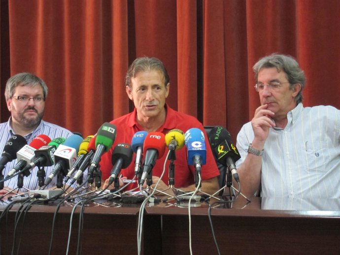 Los Tres Diputados De IU