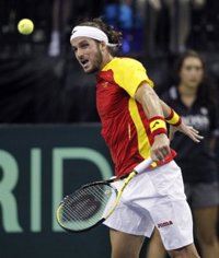 Feliciano otorga el primer punto a España