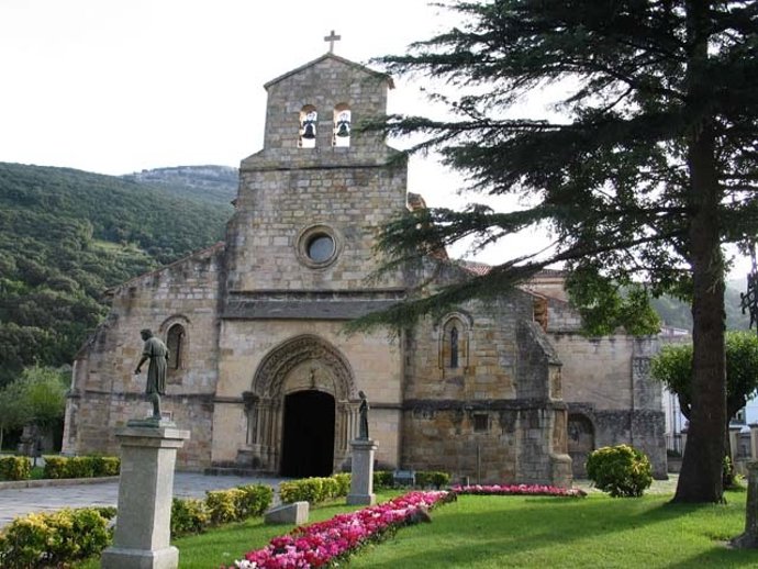 Parroquia Virgen Del Puerto En Santoña