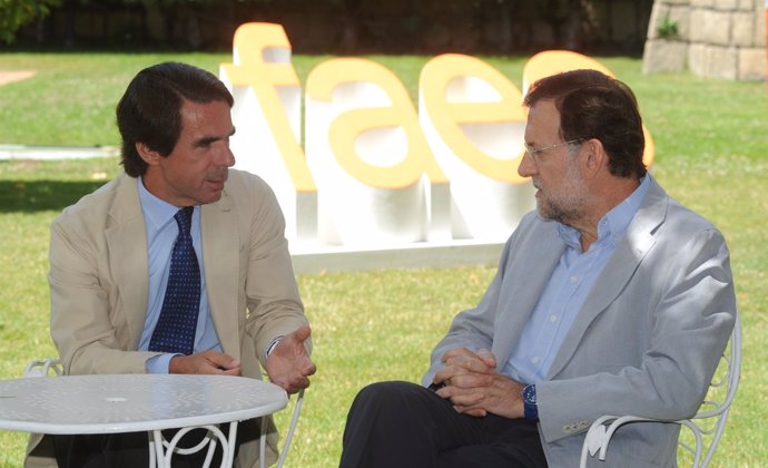 José María Aznar Y Mariano Rajoy, En Los Cursos De Verano De FAES