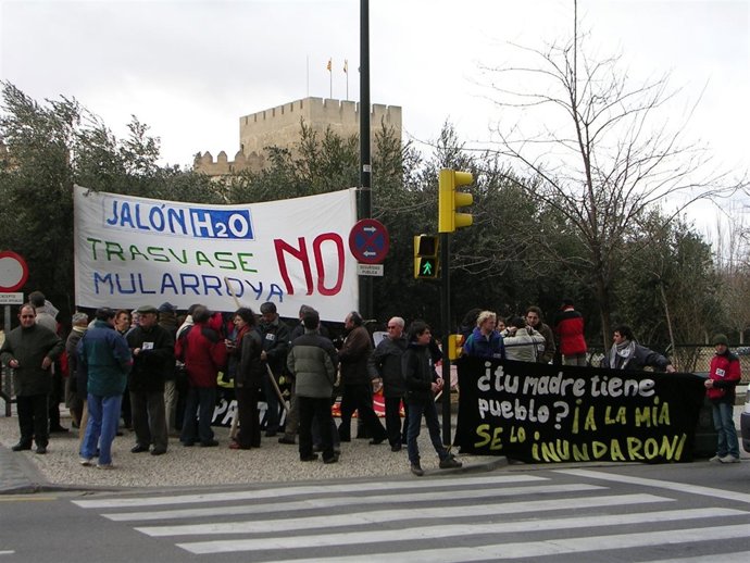 Concentración Contra Embalse Mularroya