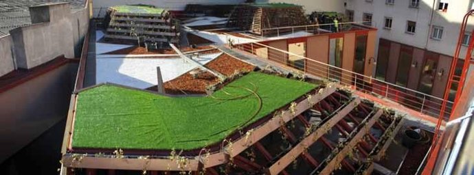 Cubierta Vegetal En Un Edificio De Madrid