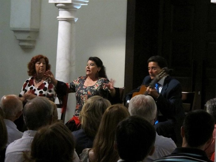 Celebración De La Fiesta Flamenca En El Museo Carmen Thyssen De Málaga