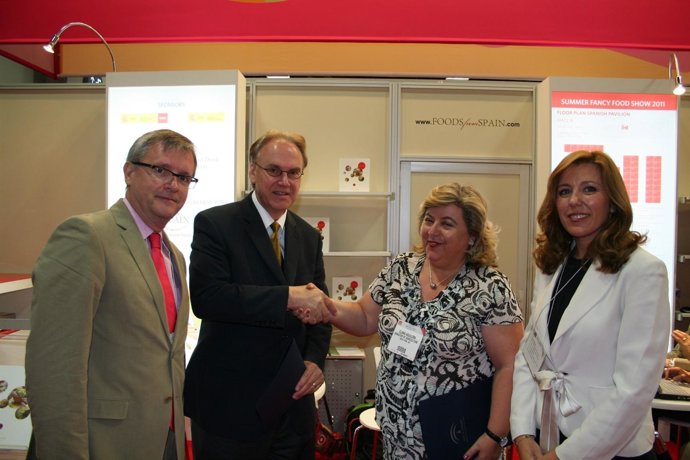 Firma Del Convenio En Fancy Food