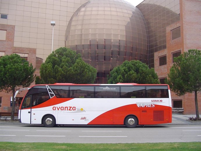 Uno De Los Autobuses De Avanza