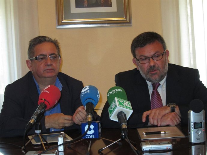 Firma Del Acuerdo Sobre El Plan Autoprotección Del Aeropuerto