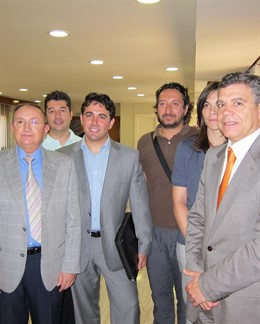 Representantes De La Cámara De Comercio Y De AJER