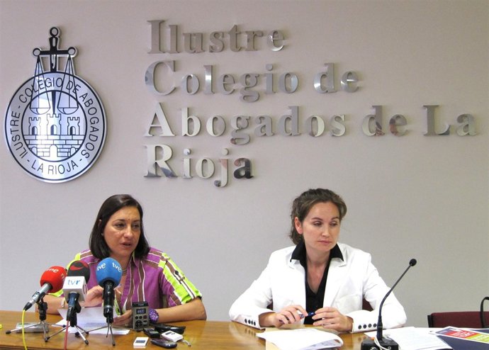 Victoria De Pablo E Isabel Gómez, Colegio Abogados 