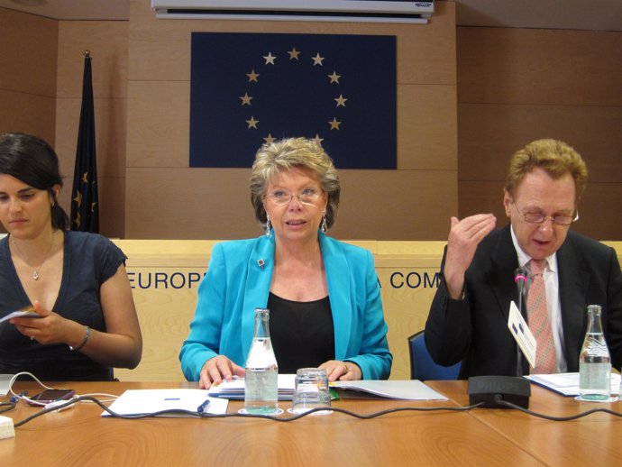 La Vice Presidenta De La Comisión Europea, Viviane Reding
