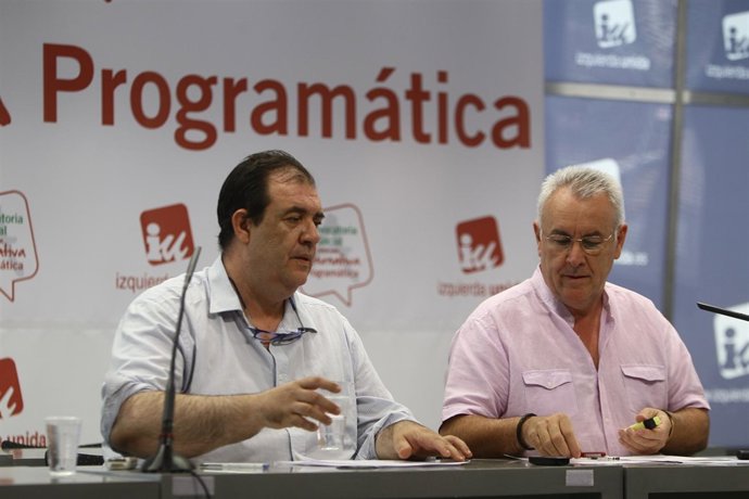 Julio Rodríguez Bueno, Miembro De IU Y Paz Ahora Y Cayo Lara