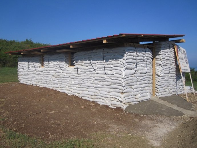 Imagen De Uno De Los Refugios Construidos En Haití