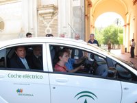 Iberdrola quiere cerrar el año con 150.000 clientes en baja tensión en Andalucía
